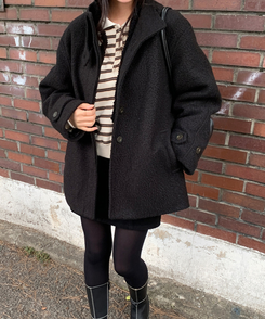 ハイネックハーフコート BLACK