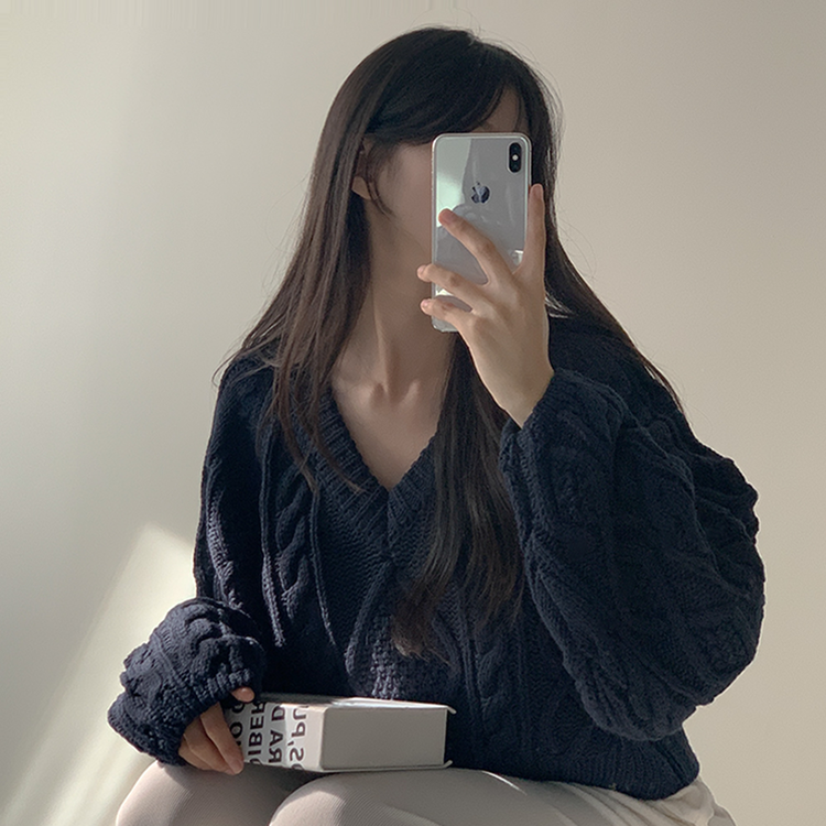 ケーブルVネックニット(6color) DARK BLUE