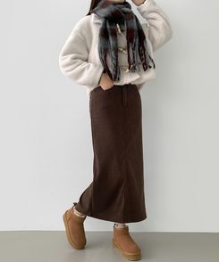 2XL뒤트임 융털기모 코듀로이 골덴 H라인 밴딩 롱스커트 딥브라운
