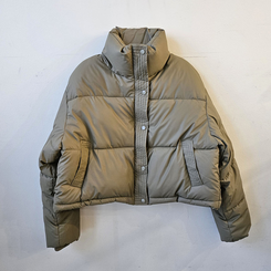 ハイネックデイリーウェロンクロップダウンジャケット