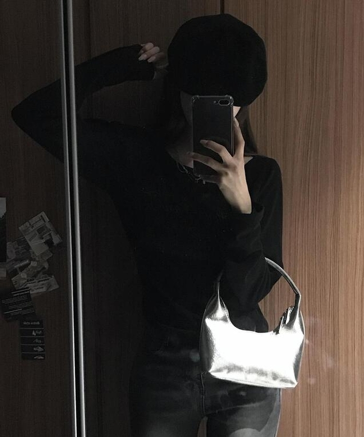 マロボートネックスリムTシャツ BLACK