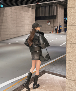 スナップボタンレザーセミクロップダウン BLACK