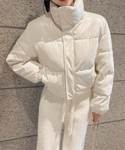 スナップボタンレザーセミクロップダウン WHITE