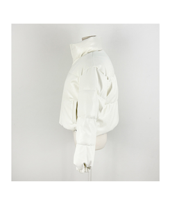 スナップボタンレザーセミクロップダウン