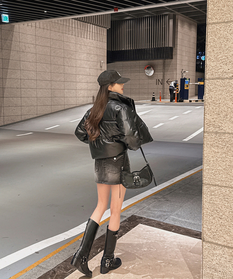 スナップボタンレザーセミクロップダウン BLACK