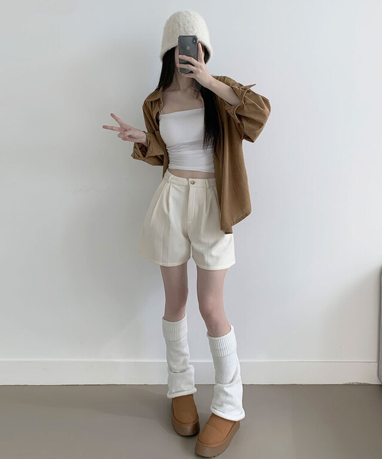 룬트 핀턱 골덴 기모 숏팬츠