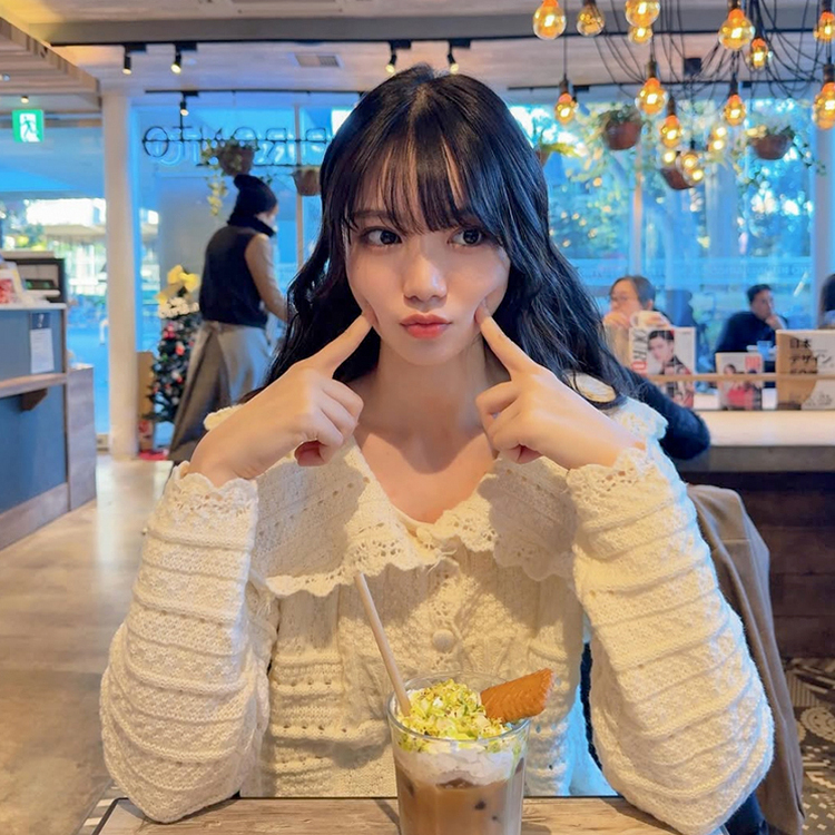 쿠키 카라넥 아방핏 가디건