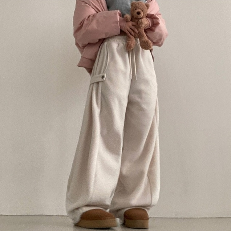 헬리 폭닥 후리스 기모 사이드스냅 비죠 버튼 와이드 트레이닝 팬츠