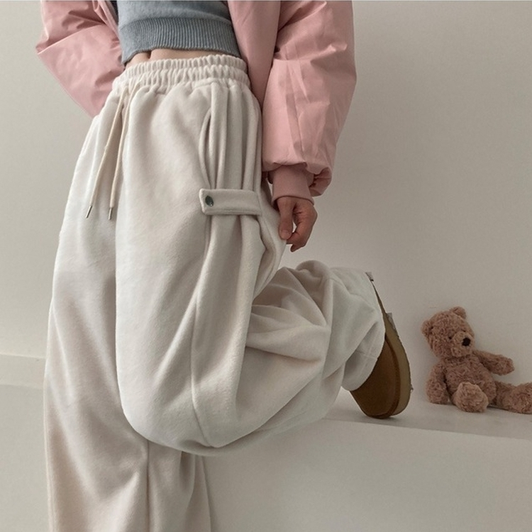 헬리 폭닥 후리스 기모 사이드스냅 비죠 버튼 와이드 트레이닝 팬츠