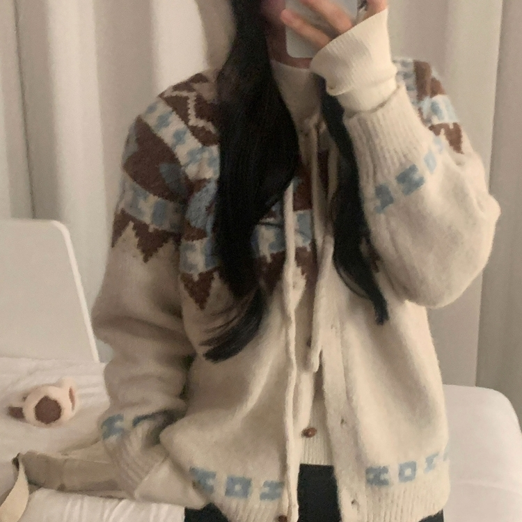 뉴픽 노르딕 떡볶이 자가드 후드 니트 가디건 3color 아이보리