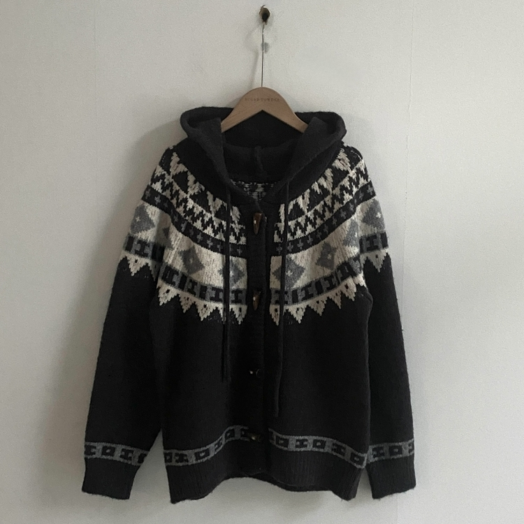 뉴픽 노르딕 떡볶이 자가드 후드 니트 가디건 3color