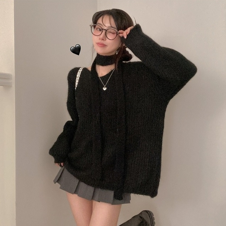 플럽 울 도톰한 브이넥 머플러 세트 루즈핏 니트 블랙