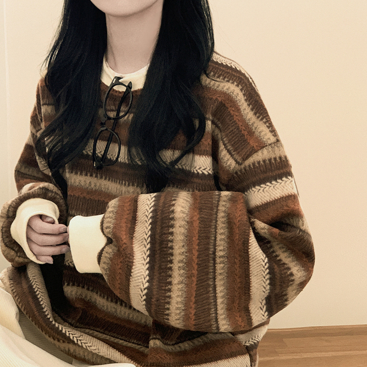 따뜻포근 빈티지 에스닉 배색 스트라이프 단가라 니트 커플 왕오버핏 맨투맨 베이지
