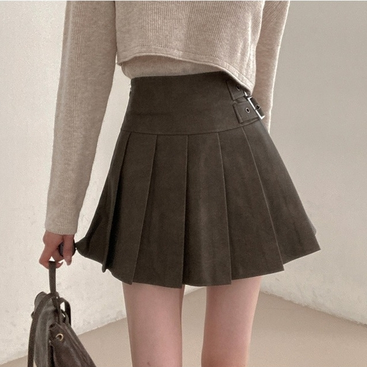 디톤 사이드 벨트포인트 레더 플리츠 미니 스커트 브라운