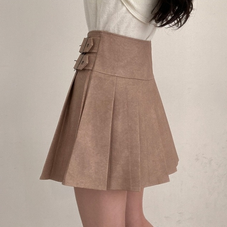 디톤 사이드 벨트포인트 레더 플리츠 미니 스커트 베이지