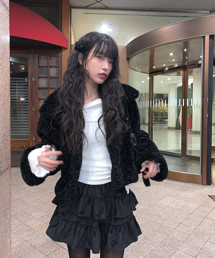 ❤️25秋新作 新品♡ SelfPortrait 黒ノーカラージャケット♡　F95 ❤️25秋新作 新品♡ SelfPortrait 黒ノーカラージャケット