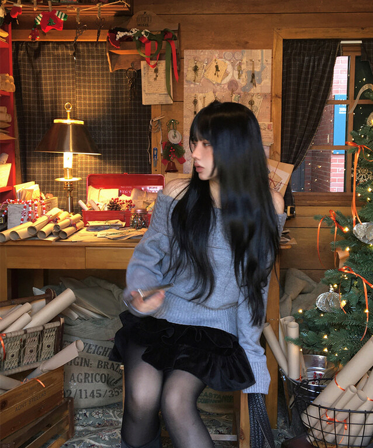 【マフラー付き】ニジュオフショルダーニット GREY