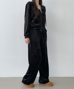 【SET】【起毛】刺繍ベルベットクロップジップアップワイドパンツ BLACK