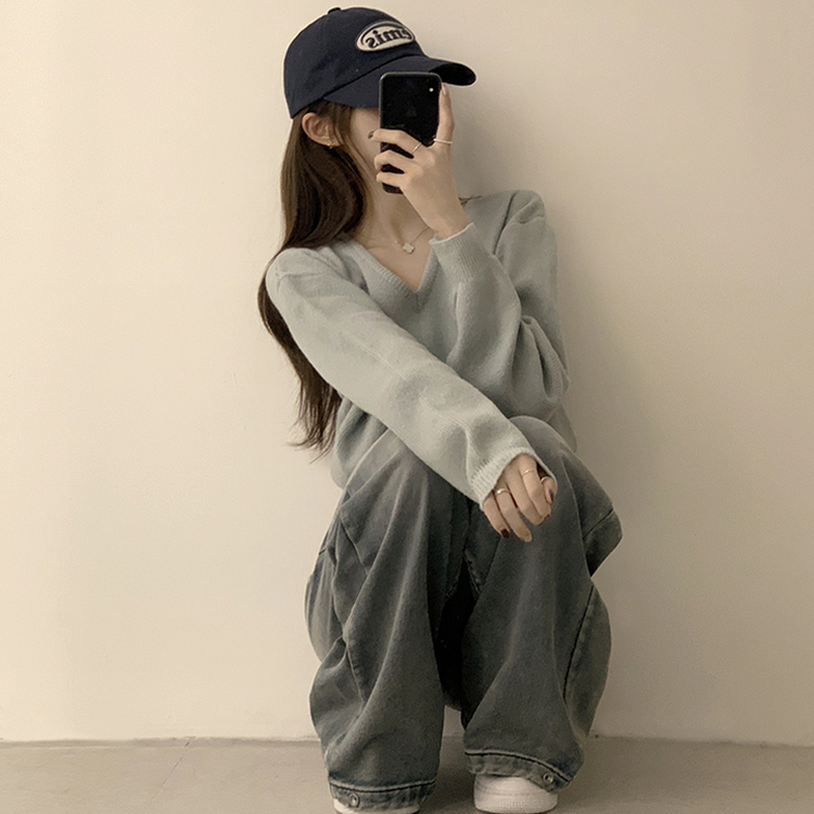 손이가요 손이가 겨울 폭닥 도톰 브이넥 긴팔 세미 크롭 니트 가을 상의 크리스마스 데일리 하객룩 겨울옷 10color 소라