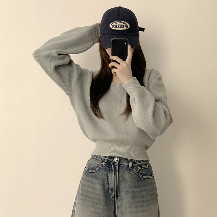 손이가요 손이가 겨울 폭닥 도톰 브이넥 긴팔 세미 크롭 니트 가을 상의 크리스마스 데일리 하객룩 겨울옷 10color 소라