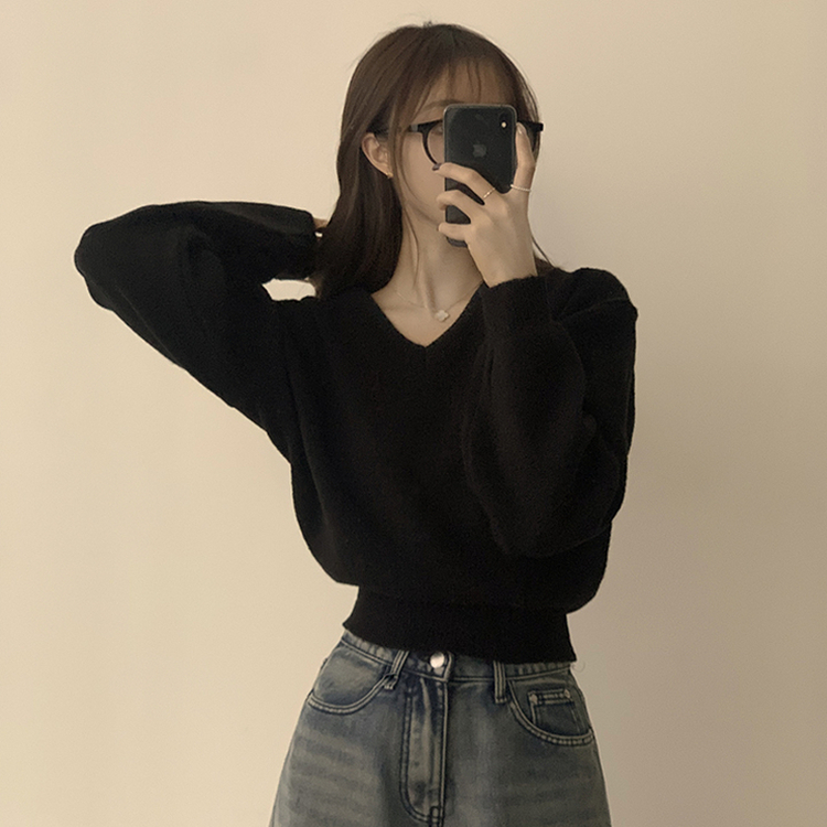 손이가요 손이가 겨울 폭닥 도톰 브이넥 긴팔 세미 크롭 니트 가을 상의 크리스마스 데일리 하객룩 겨울옷 10color 블랙