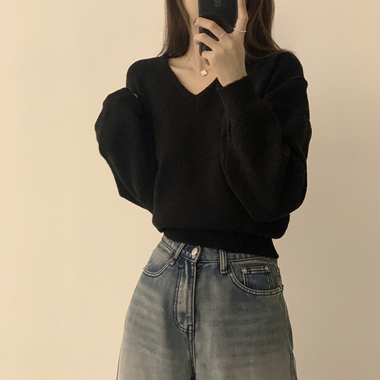 손이가요 손이가 겨울 폭닥 도톰 브이넥 긴팔 세미 크롭 니트 가을 상의 크리스마스 데일리 하객룩 겨울옷 10color 블랙