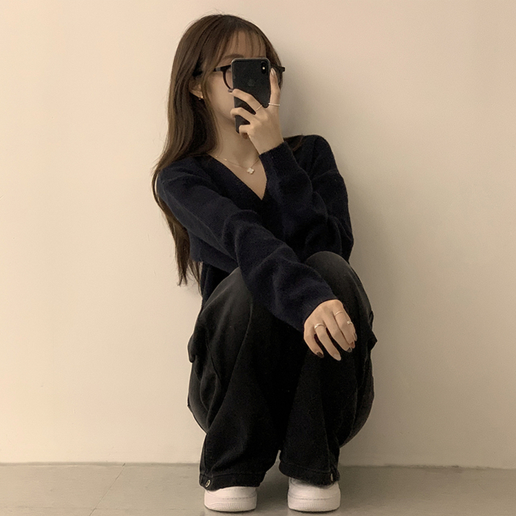 손이가요 손이가 겨울 폭닥 도톰 브이넥 긴팔 세미 크롭 니트 가을 상의 크리스마스 데일리 하객룩 겨울옷 10color 네이비