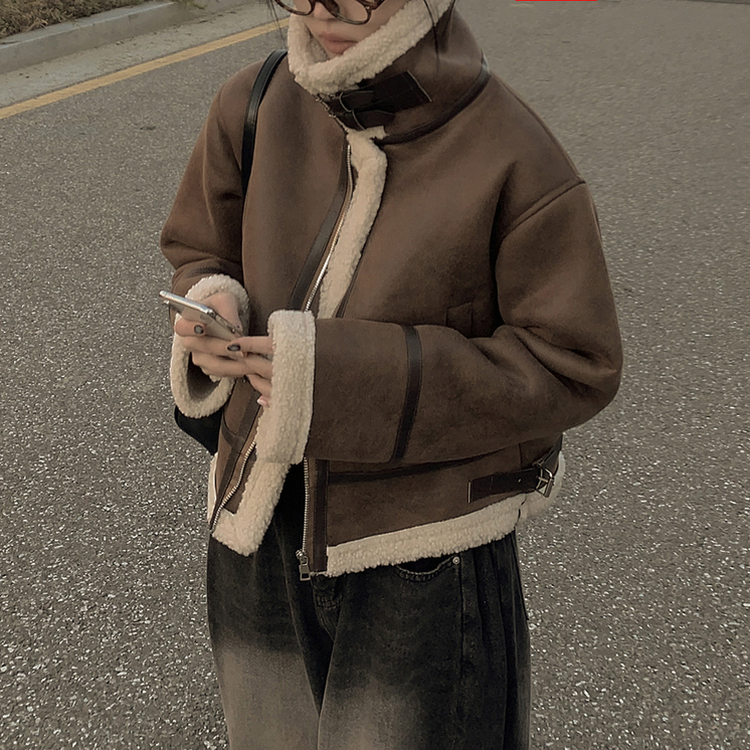 따뜻 스웨이드 크롭 버클 하이넥 무스탕 퍼카라 뽀글이자켓 세무 점퍼 밤색