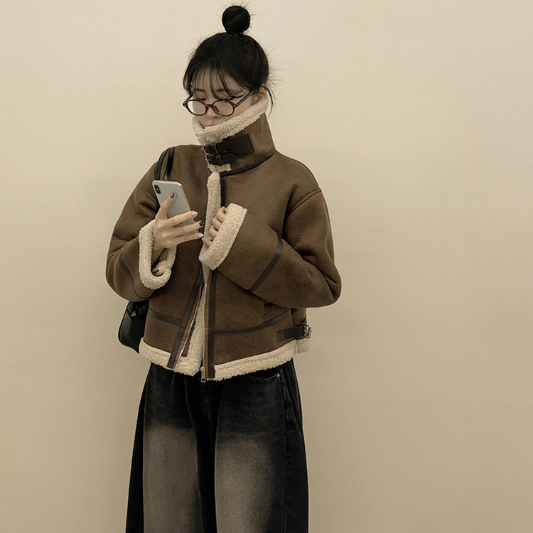 따뜻 스웨이드 크롭 버클 하이넥 무스탕 퍼카라 뽀글이자켓 세무 점퍼 밤색