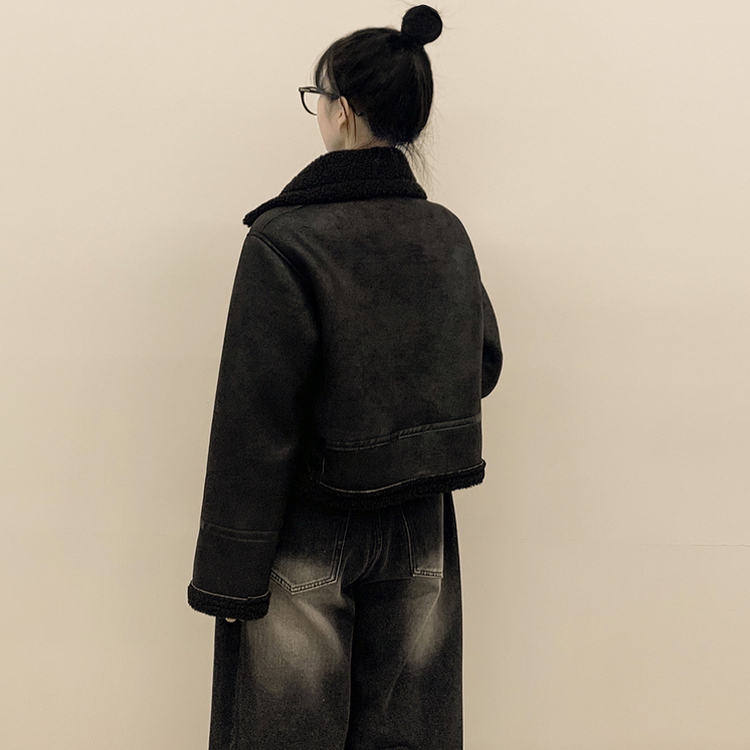 따뜻 스웨이드 크롭 버클 하이넥 무스탕 퍼카라 뽀글이자켓 세무 점퍼 블랙