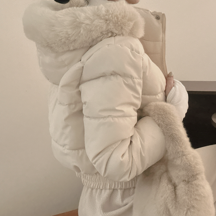 ファーフードショートダウン｜ダウン｜韓国ファッション通販 SONA