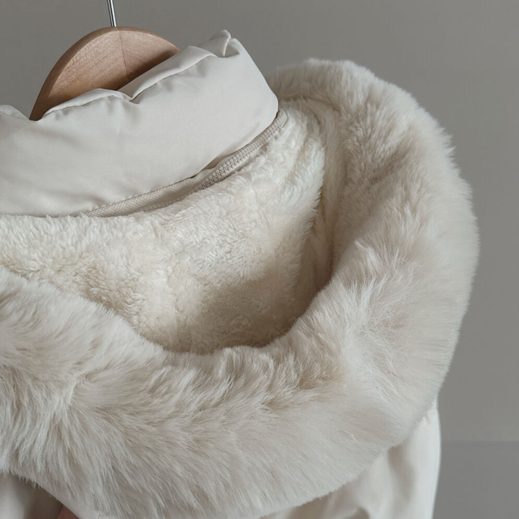 ファーフードショートダウン