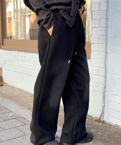 パンツ SANDY LIANG MAISON SPORTS XS パンツ SANDY LIANG MAISON SPORTS XS 国内1月28日発売予定