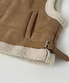 전체 양털기모 하이넥 버클 무스탕 조끼 베스트