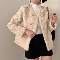 원더랜드 더블 금장 버튼 뽀글이 논카라 퍼 자켓 베이지