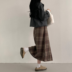 모아 도톰 뒷밴딩 체크 플리츠 롱 스커트 브라운