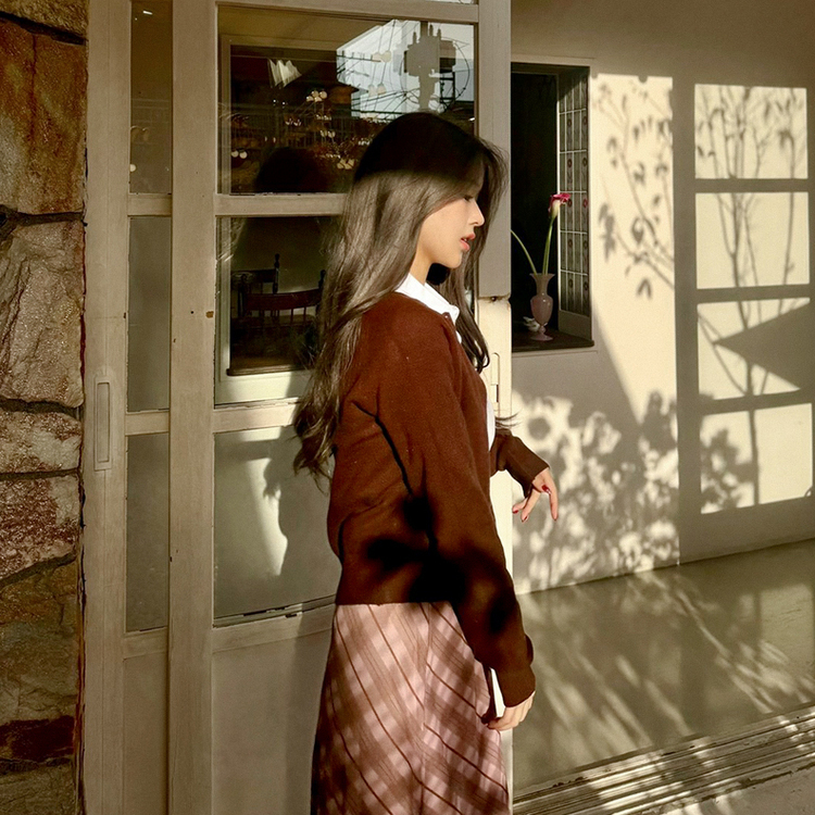 【whiplumXSONA 初コラボ！】 ウール100%ラウンドネック羊毛カーディガン BROWN