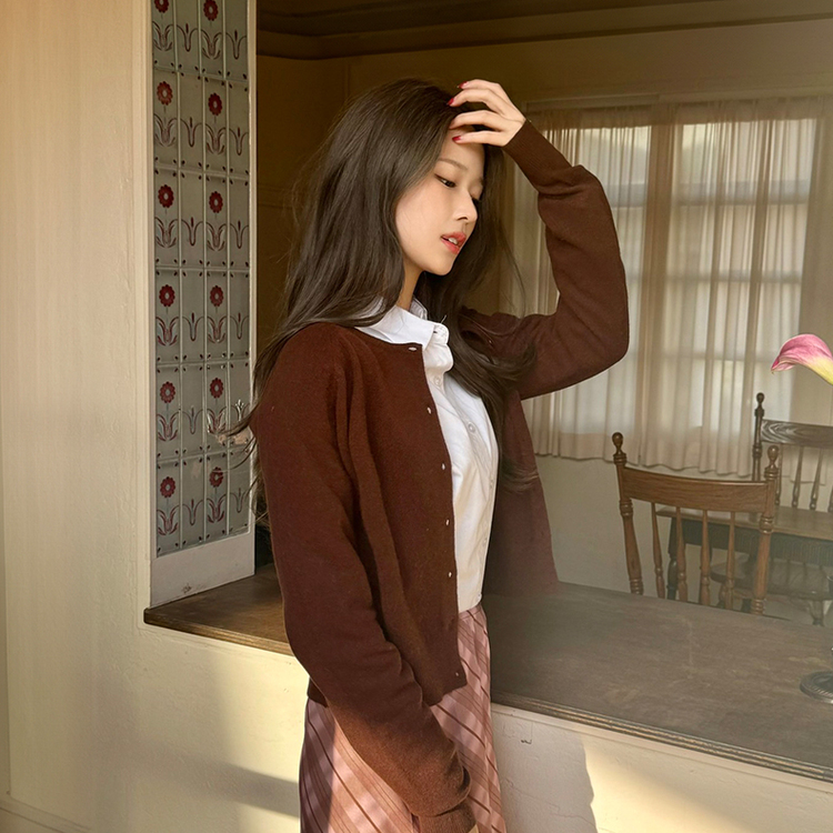 【whiplumXSONA 初コラボ！】 ウール100%ラウンドネック羊毛カーディガン BROWN