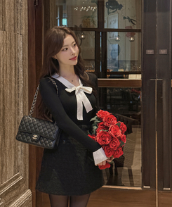 ラウンドネックリボンセミクロップニット BLACK