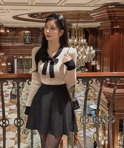 ラウンドネックリボンセミクロップニット BEIGE