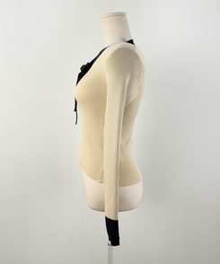 ラウンドネックリボンセミクロップニット