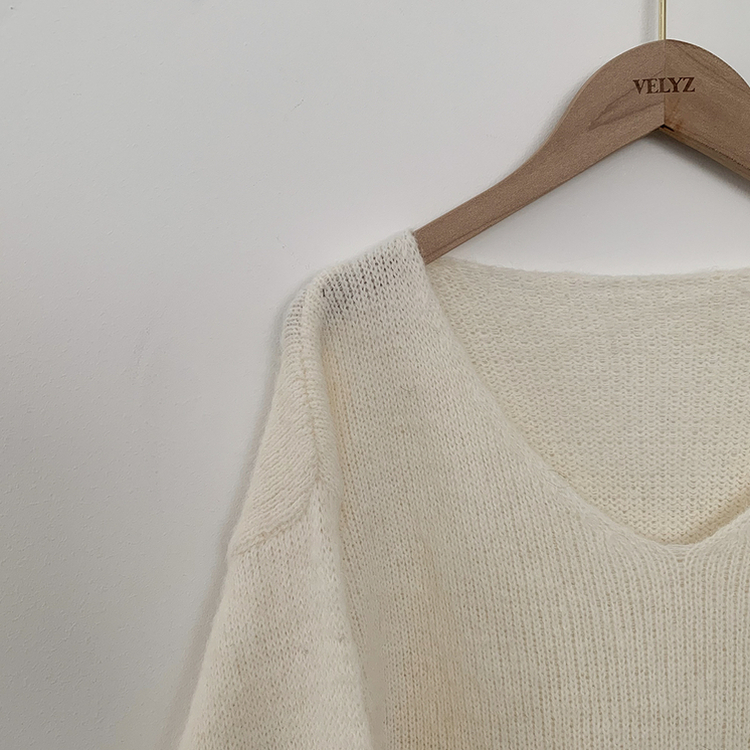 촉감좋은 타이 초커 앙고라 박시 아방핏 브이넥 긴팔니트