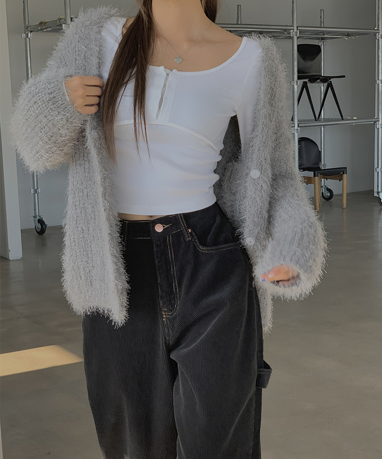 ジェニークロップUネック長袖Tシャツ｜長袖Tシャツ｜韓国ファッション