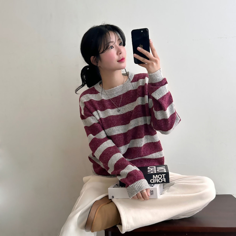 ストライプベーシックラウンドニット BURGUNDY