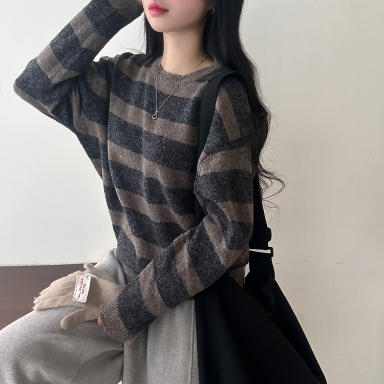 ストライプベーシックラウンドニット CHESTNUT BROWN