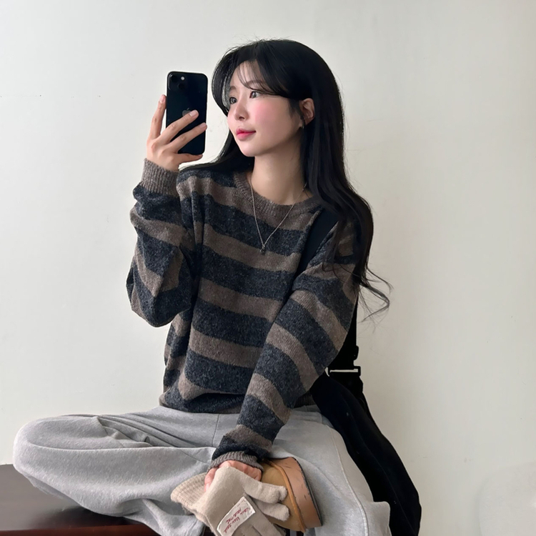 ストライプベーシックラウンドニット CHESTNUT BROWN