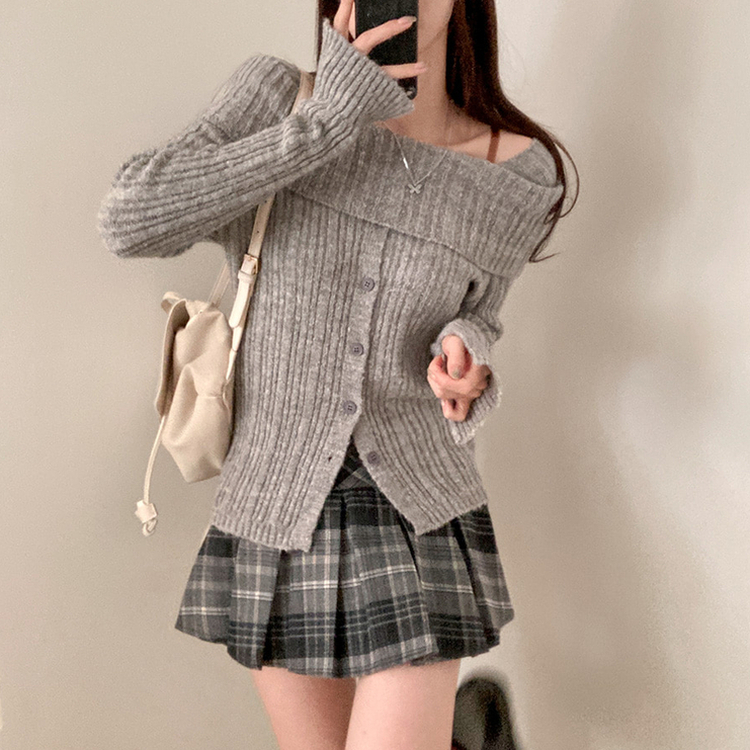 마들렌 소매트임 오프숄더 골지 울 버튼 니트 그레이