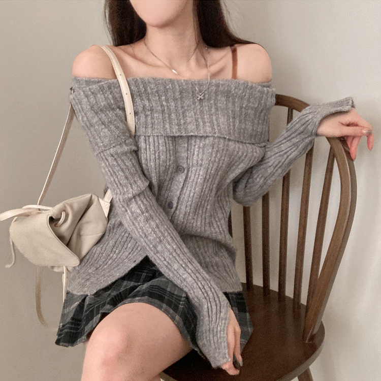 마들렌 소매트임 오프숄더 골지 울 버튼 니트 그레이