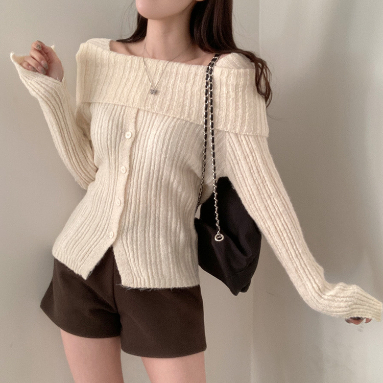 마들렌 소매트임 오프숄더 골지 울 버튼 니트 아이보리