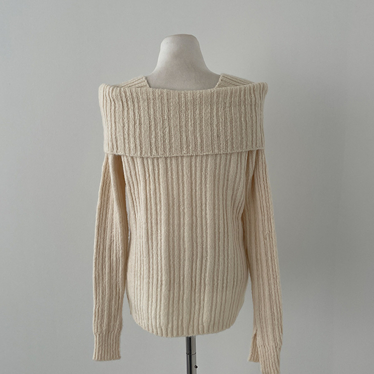 마들렌 소매트임 오프숄더 골지 울 버튼 니트